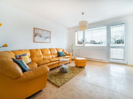 Prodej světlého bytu 3+1, 75m² s prosklenou lodžií